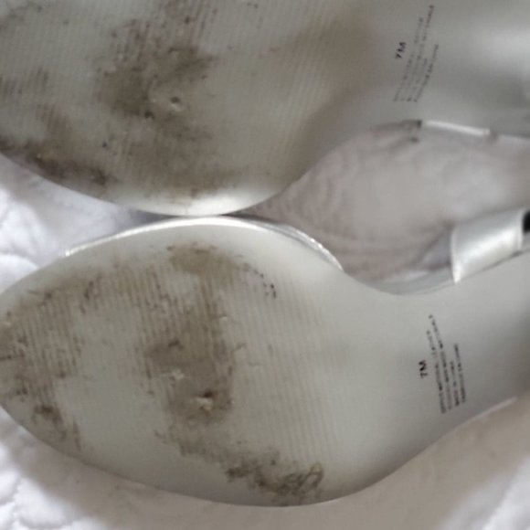 Roberto Vianni Silver Leather Open-Toe Slingback - Picture 10 of 10